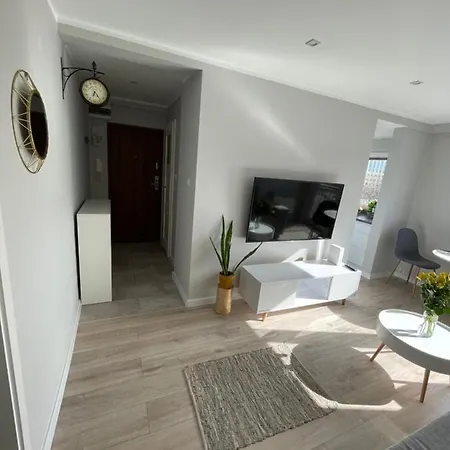 Luxury White By Marta Apartment *