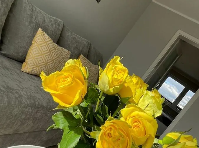 Luxury White By Marta * رادوم