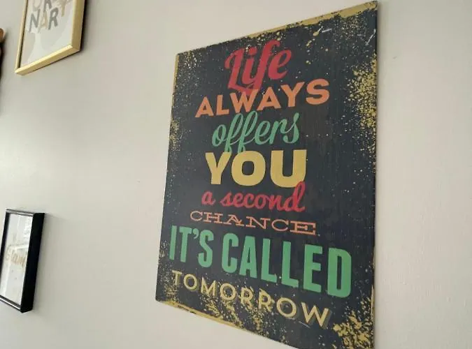 Luxury White By Marta شقة